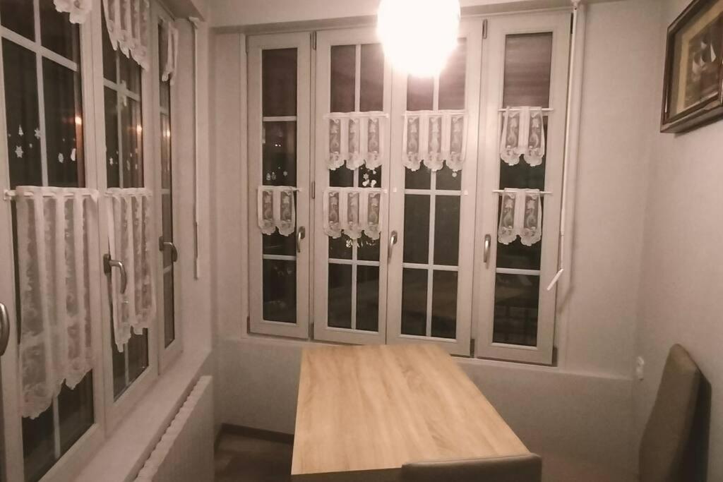 Appartement Au Pied Du Chateau Монбельяр Экстерьер фото